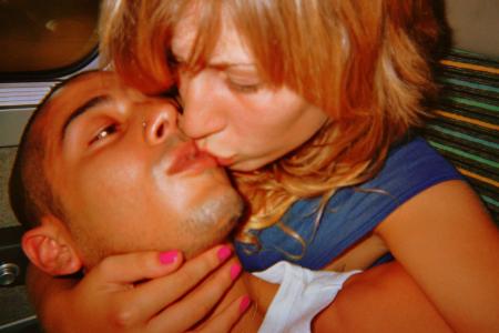 KiSS KiSS